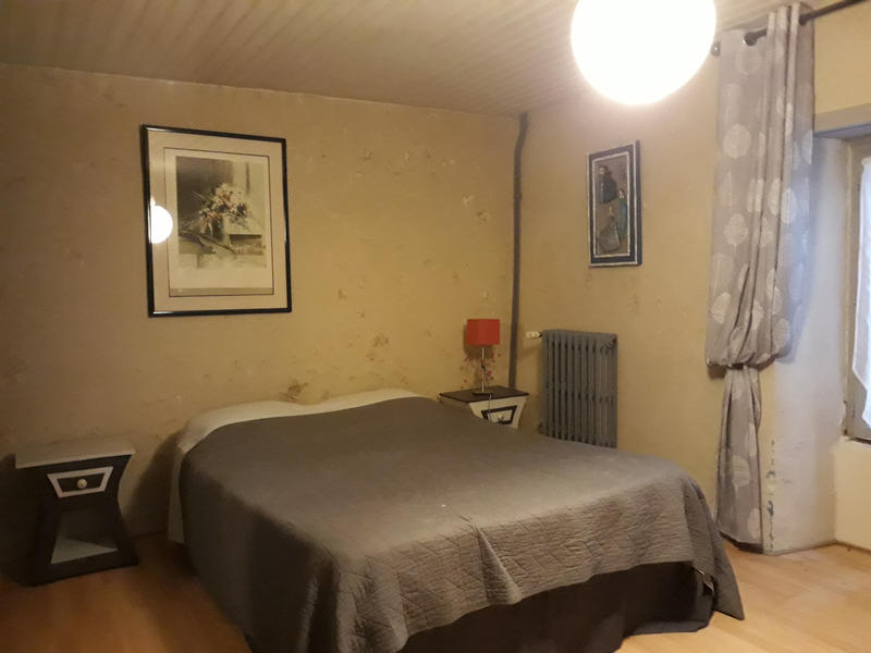 Maison - 190 m² - 8 pièces