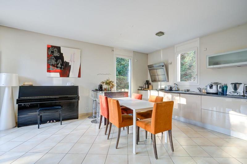 Maison - 189 m² - 5 pièces