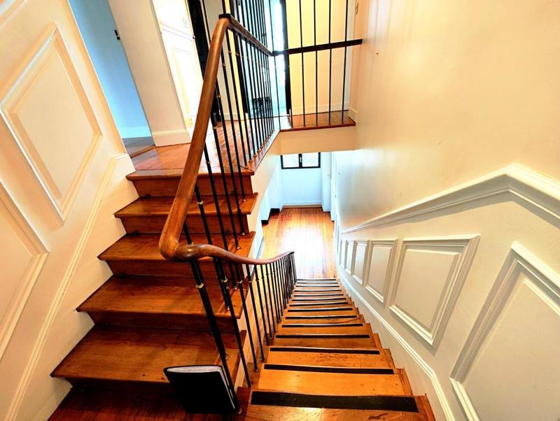 Maison ancienne - 223 m² - 10 pièces