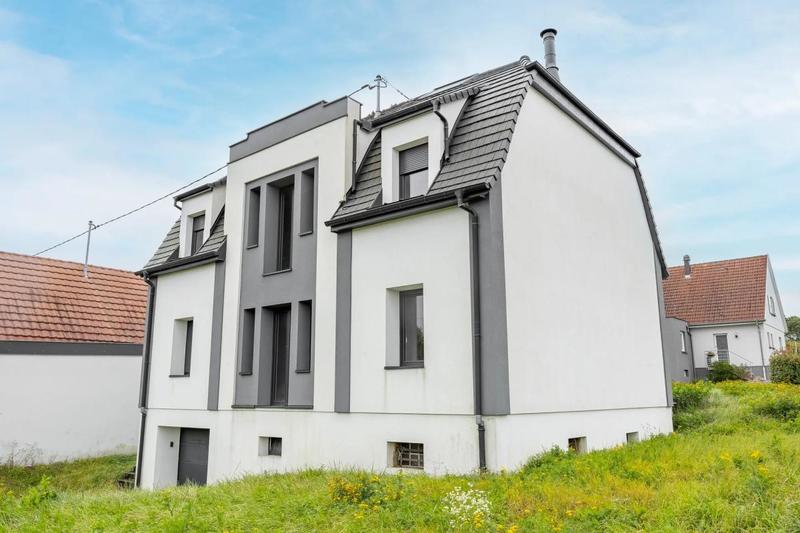 Maison - 200 m² - 7 pièces