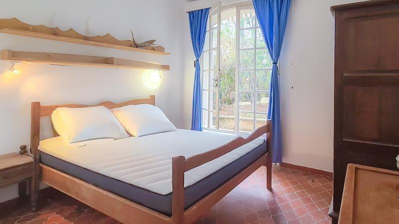 Villa - 266 m² - 8 pièces