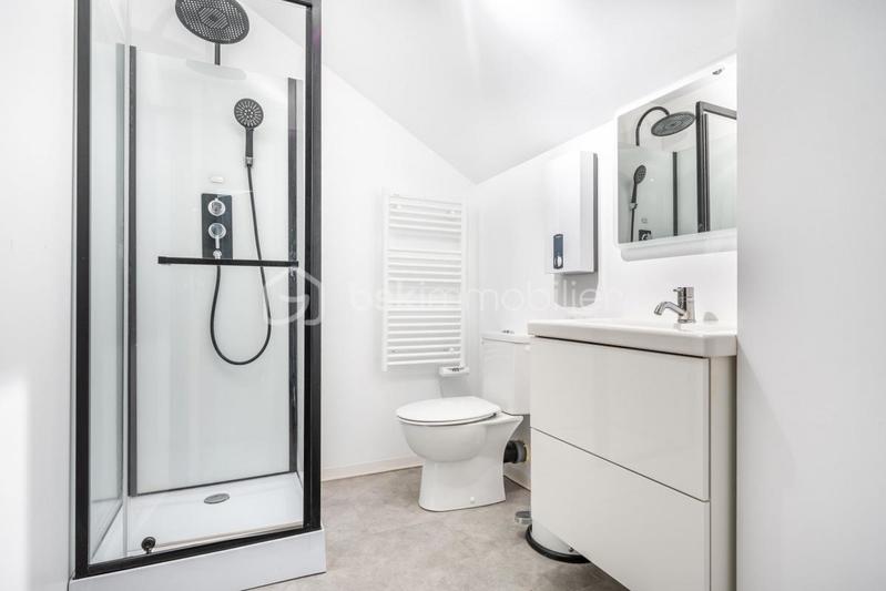 Maison - 180 m² - 6 pièces