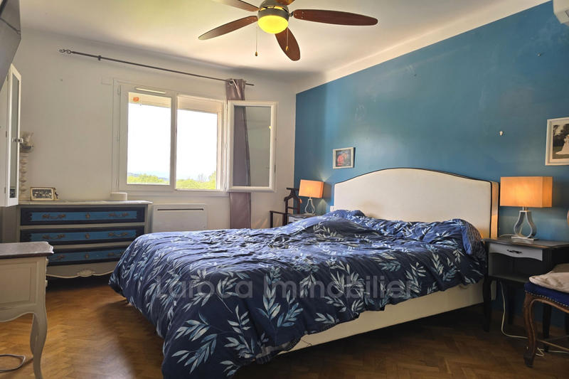 Villa - 167 m² - 6 pièces