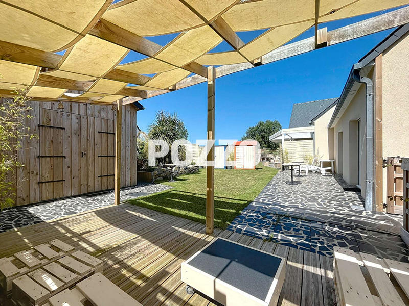 Maison - 210 m² - 8 pièces