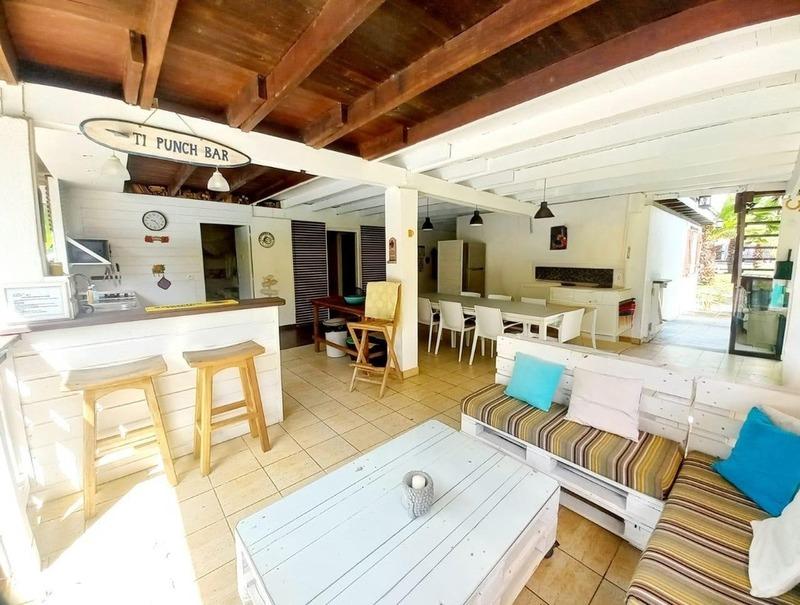 Villa - 257 m² - 9 pièces