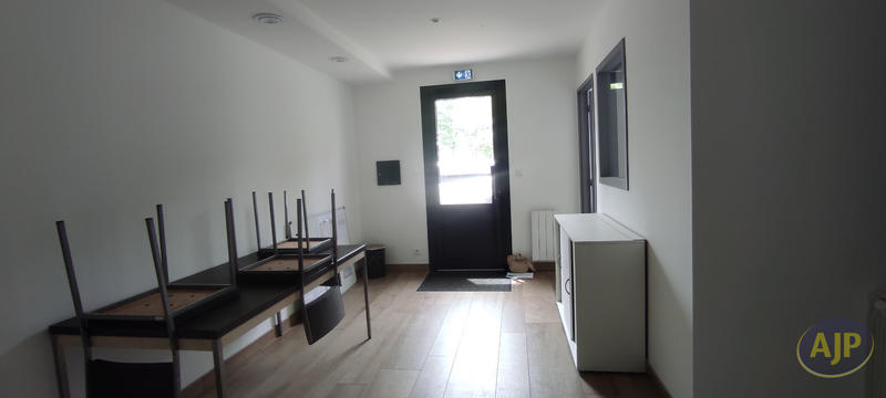 Local d'activité / Entrepôt - 288 m²