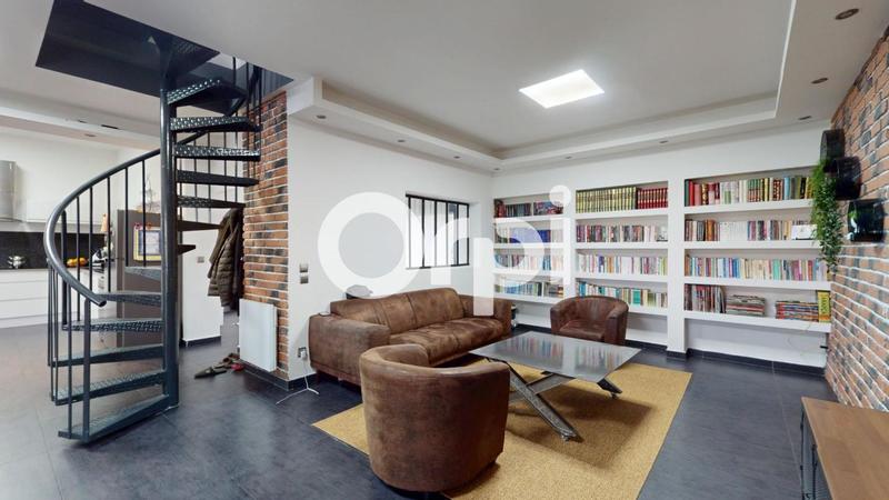 Appartement - 200 m² - 8 pièces