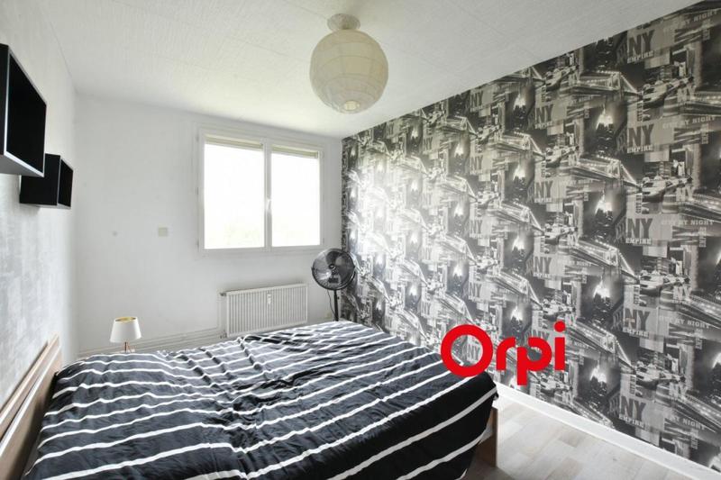 Appartement - 93 m² - 5 pièces