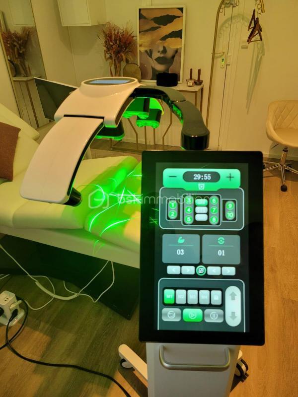 Beauté / Bien-être - 65 m²