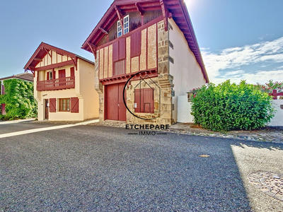 Maison - 147 m² - 6 pièces