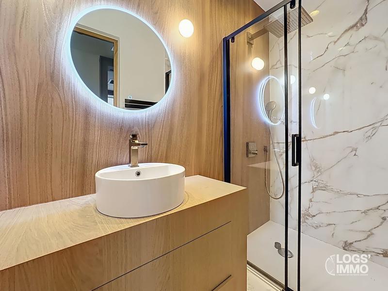 Appartement - 143 m² - 3 pièces