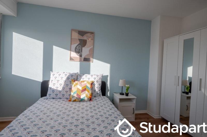 Chambre - 14 m² - 1 pièce