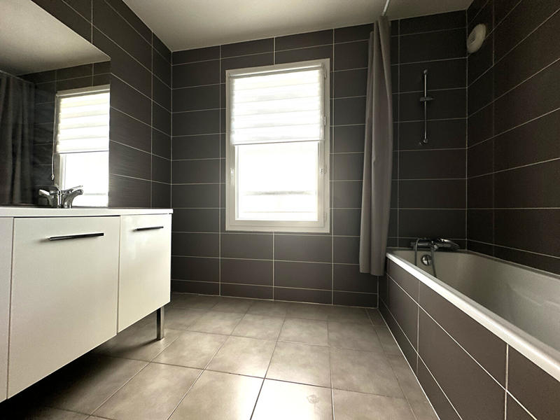 Appartement - 82 m² - 4 pièces