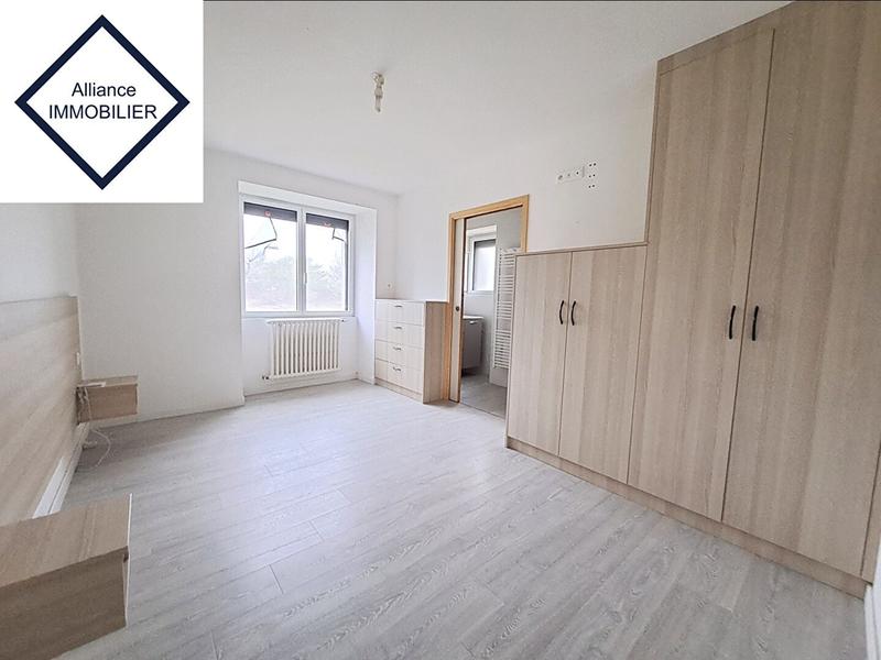 Maison - 290 m² - 16 pièces