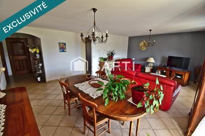 Maison - 104 m² - 4 pièces