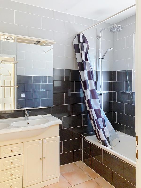 Maison - 210 m² - 4 pièces