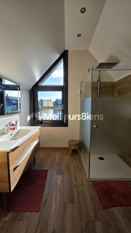 Maison - 163 m² - 7 pièces
