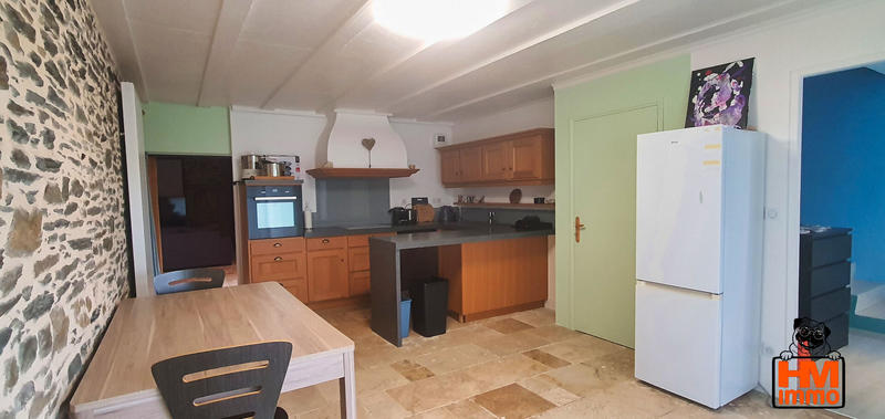 Maison - 212 m² - 7 pièces