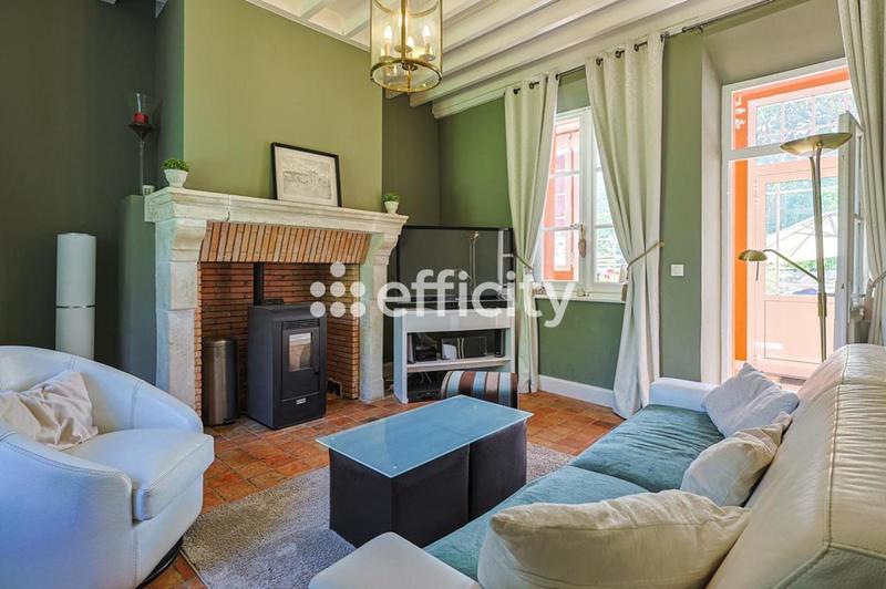 Maison - 229 m² - 9 pièces