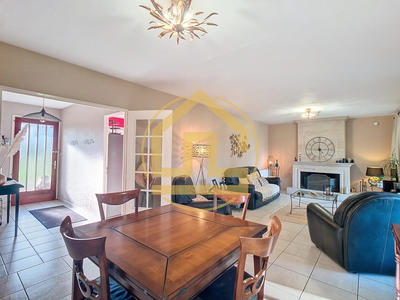 Maison - 115 m² - 6 pièces