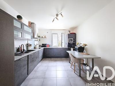 Maison - 147 m² - 5 pièces