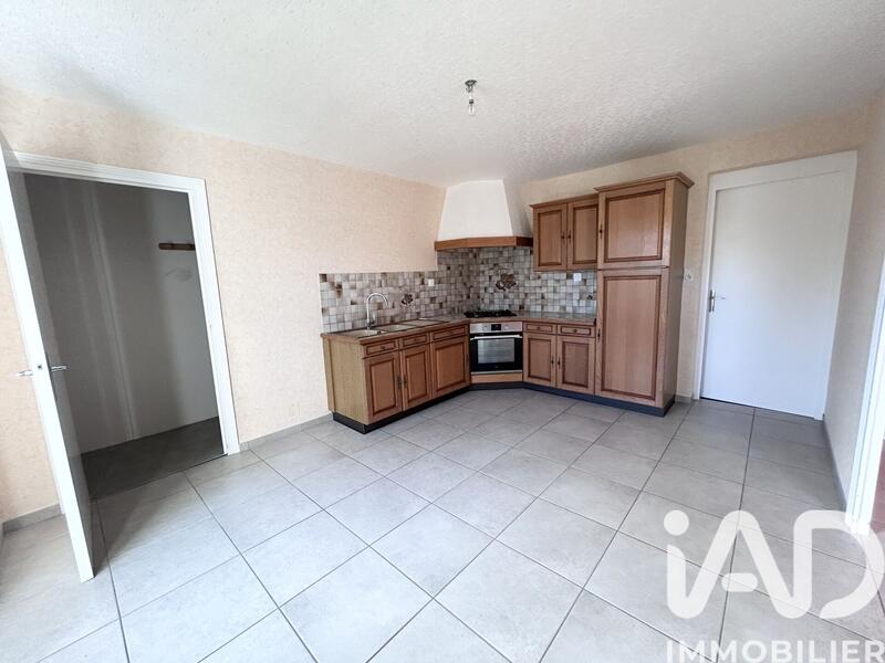 Appartement - 80 m² - 4 pièces