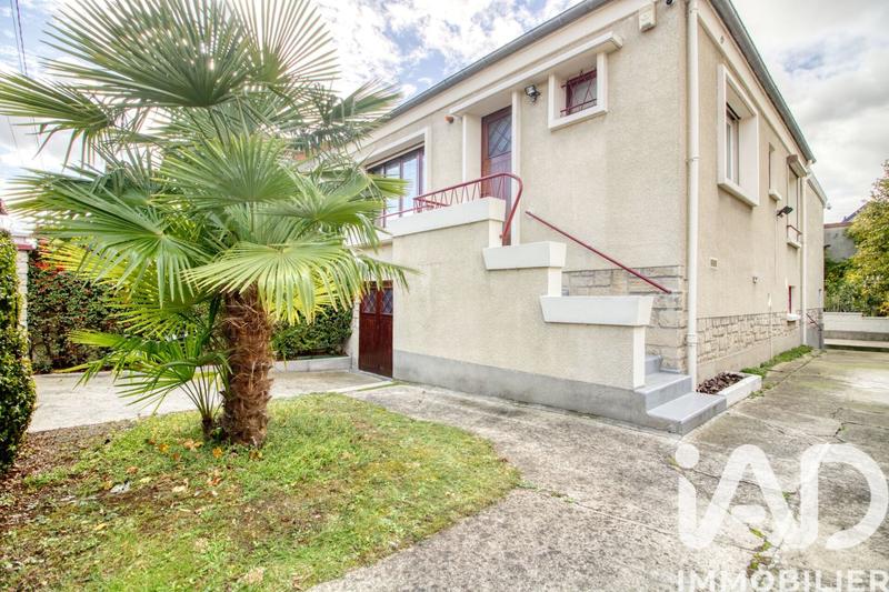 Maison - 93 m² - 4 pièces