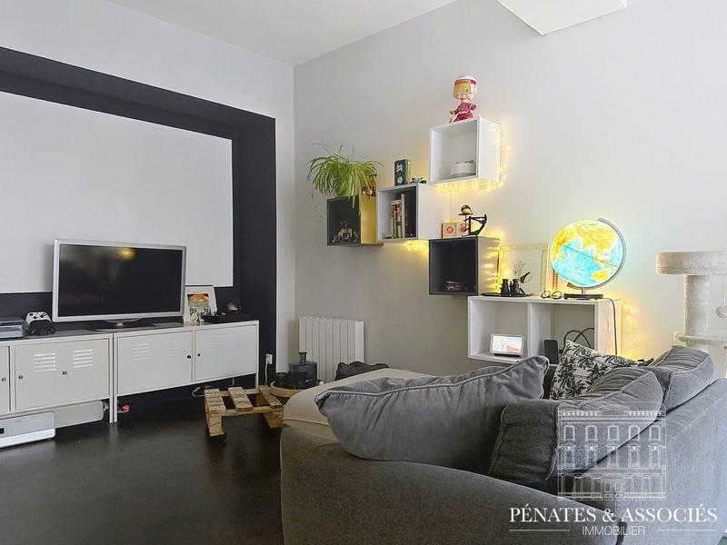 Appartement - 80 m² - 4 pièces