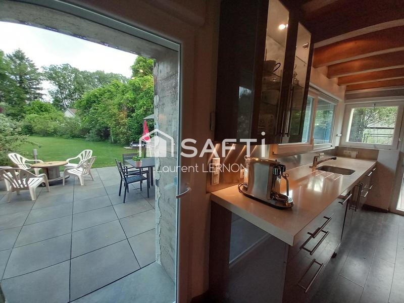 Maison - 396 m² - 14 pièces