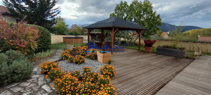 Maison - 190 m² - 8 pièces