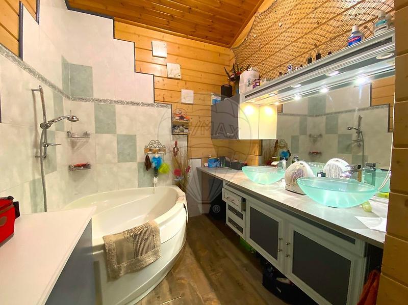 Maison - 122 m² - 5 pièces