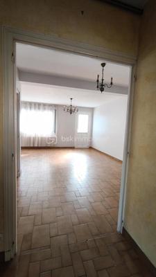 Maison traditionnelle - 111 m² - 5 pièces