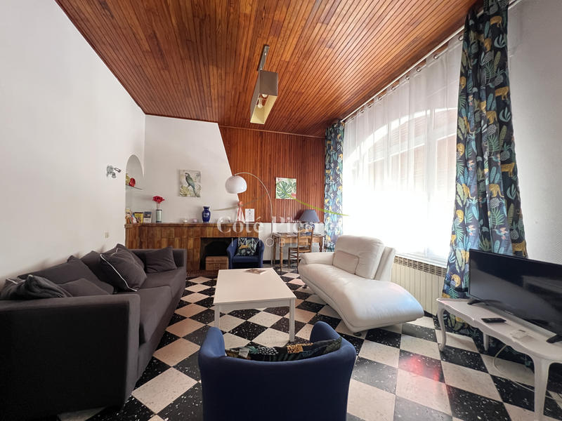 Maison - 176 m² - 7 pièces