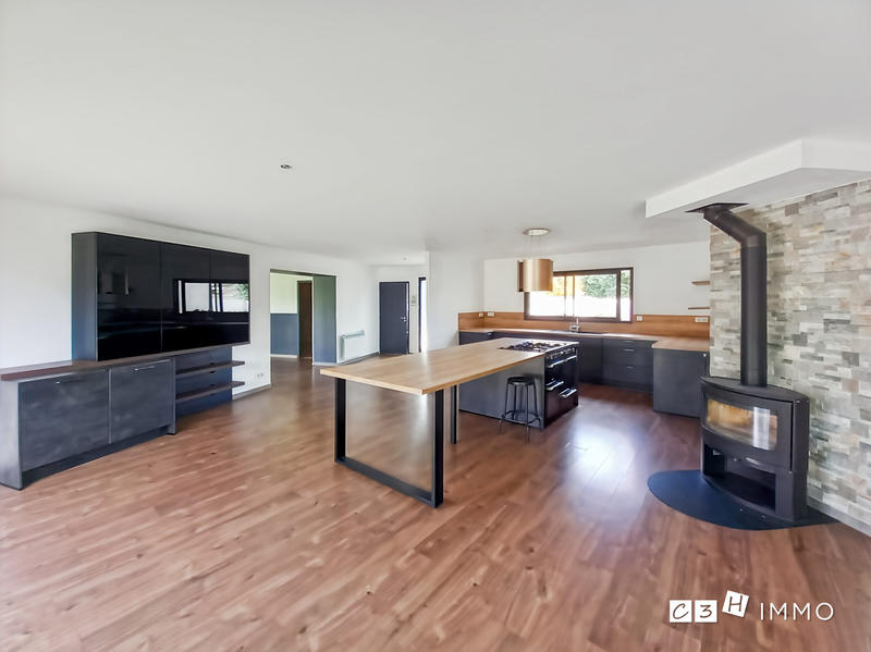 Maison - 168 m² - 5 pièces