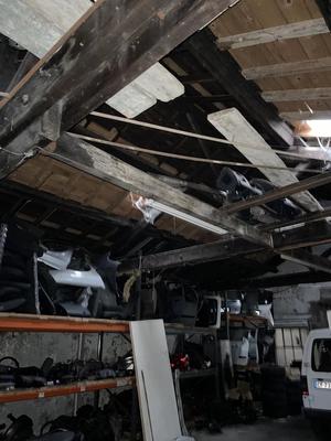 Entrepôt - 225 m² - 2 pièces