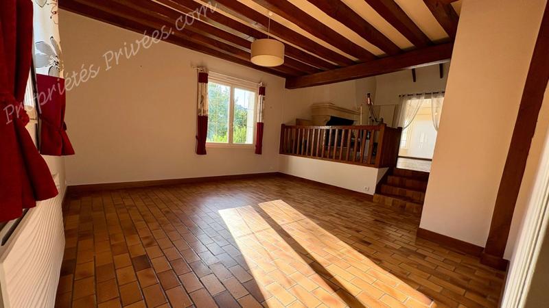 Maison - 180 m² - 11 pièces