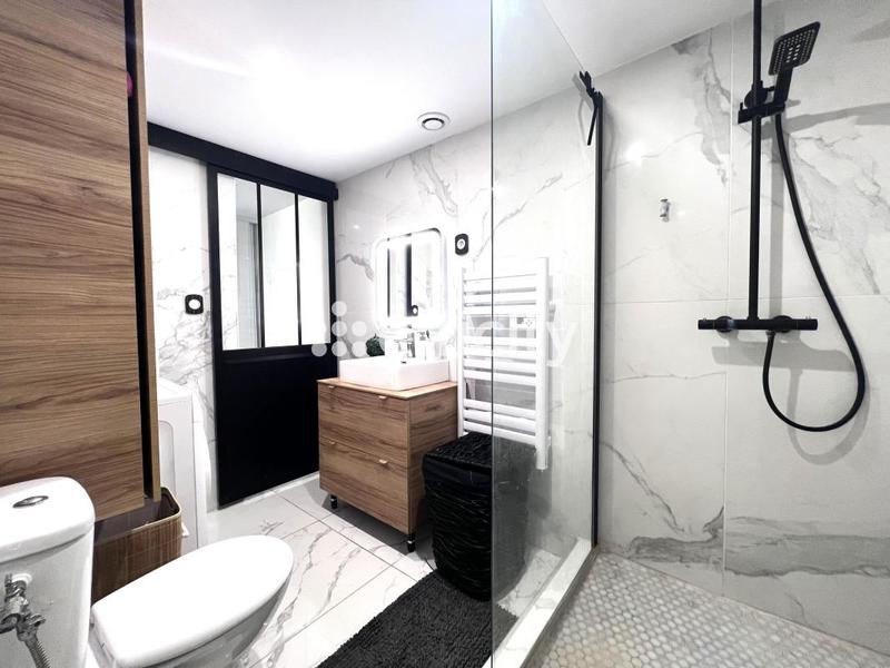 Maison - 186 m² - 7 pièces