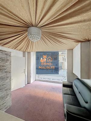 Local commercial - 74 m² - 6 pièces