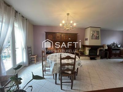 Maison - 88 m² - 7 pièces