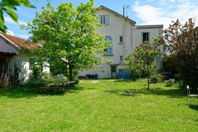 Maison bourgeoise - 180 m² - 8 pièces