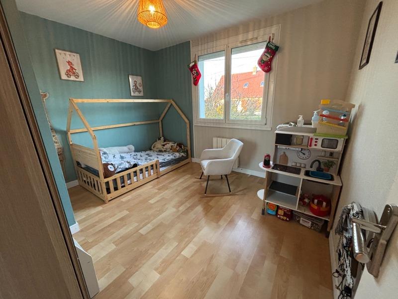 Maison - 95 m² - 4 pièces