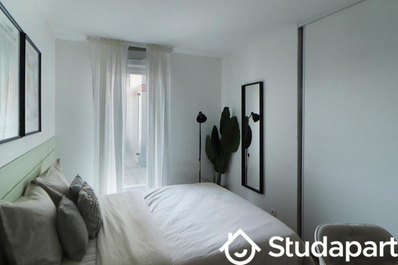 Chambre - 11 m² - 1 pièce