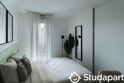 Chambre - 11 m² - 1 pièce