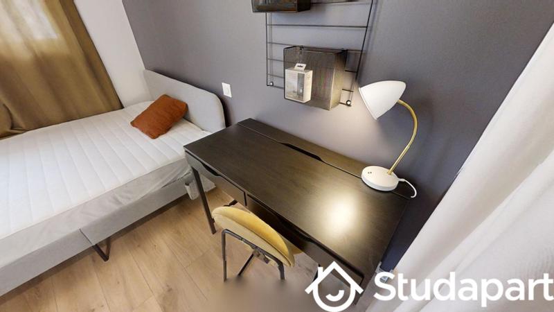 Chambre - 9 m² - 1 pièce