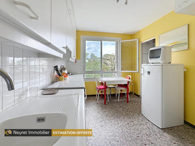 Appartement - 72 m² - 4 pièces