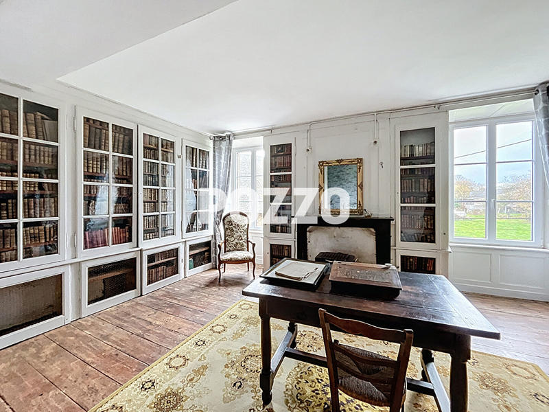 Maison - 510 m² - 14 pièces