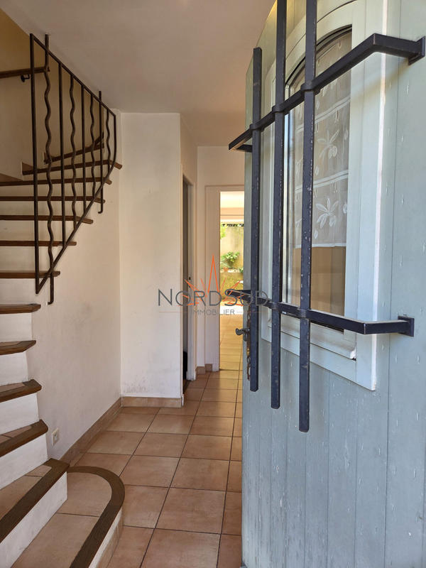 Villa - 90 m² - 4 pièces