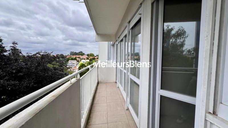 Appartement - 80 m² - 4 pièces