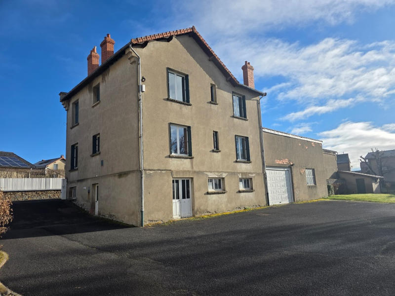 Propriété - 213 m² - 8 pièces