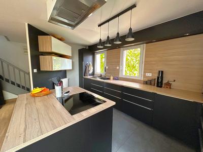 Maison - 101 m² - 4 pièces